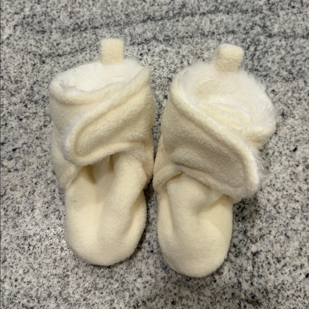 Cozy Gray and Cream Baby Booties - Picture 5 of 7